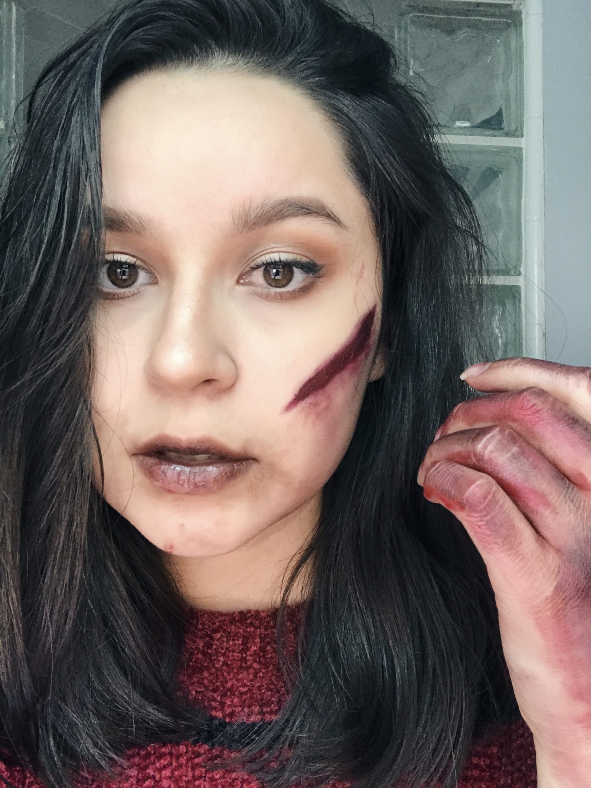 easy-bloody-halloween-makeup