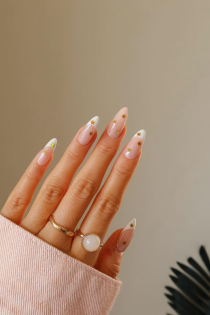 20 Aesthetic Nail Art Designs to Try This Winter