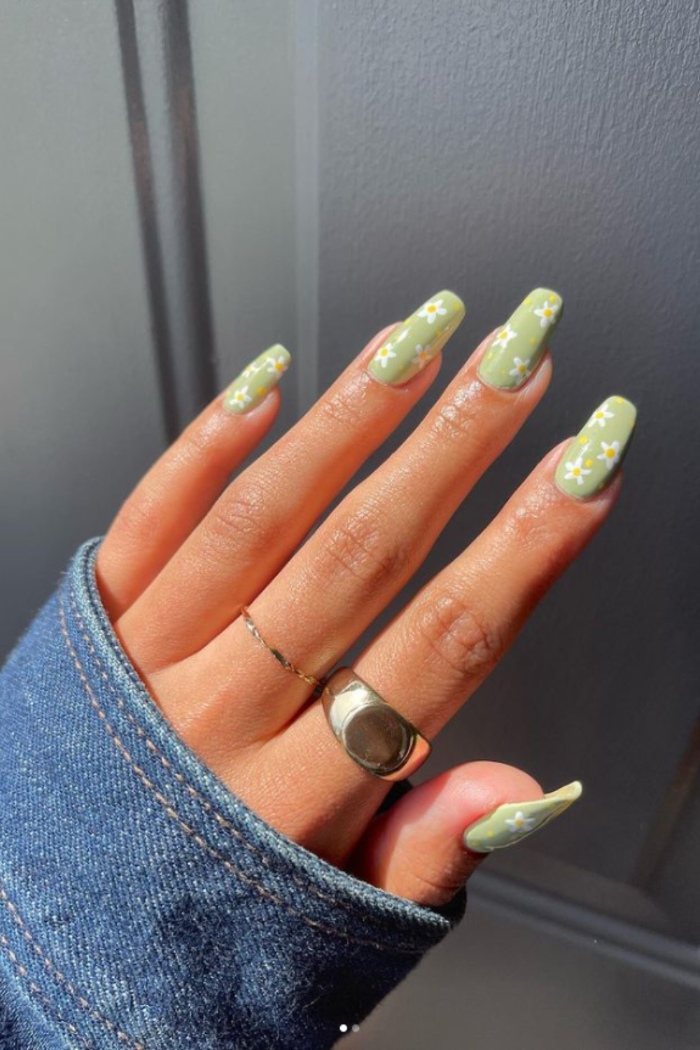 20 Aesthetic Nail Art Designs to Try This Summer